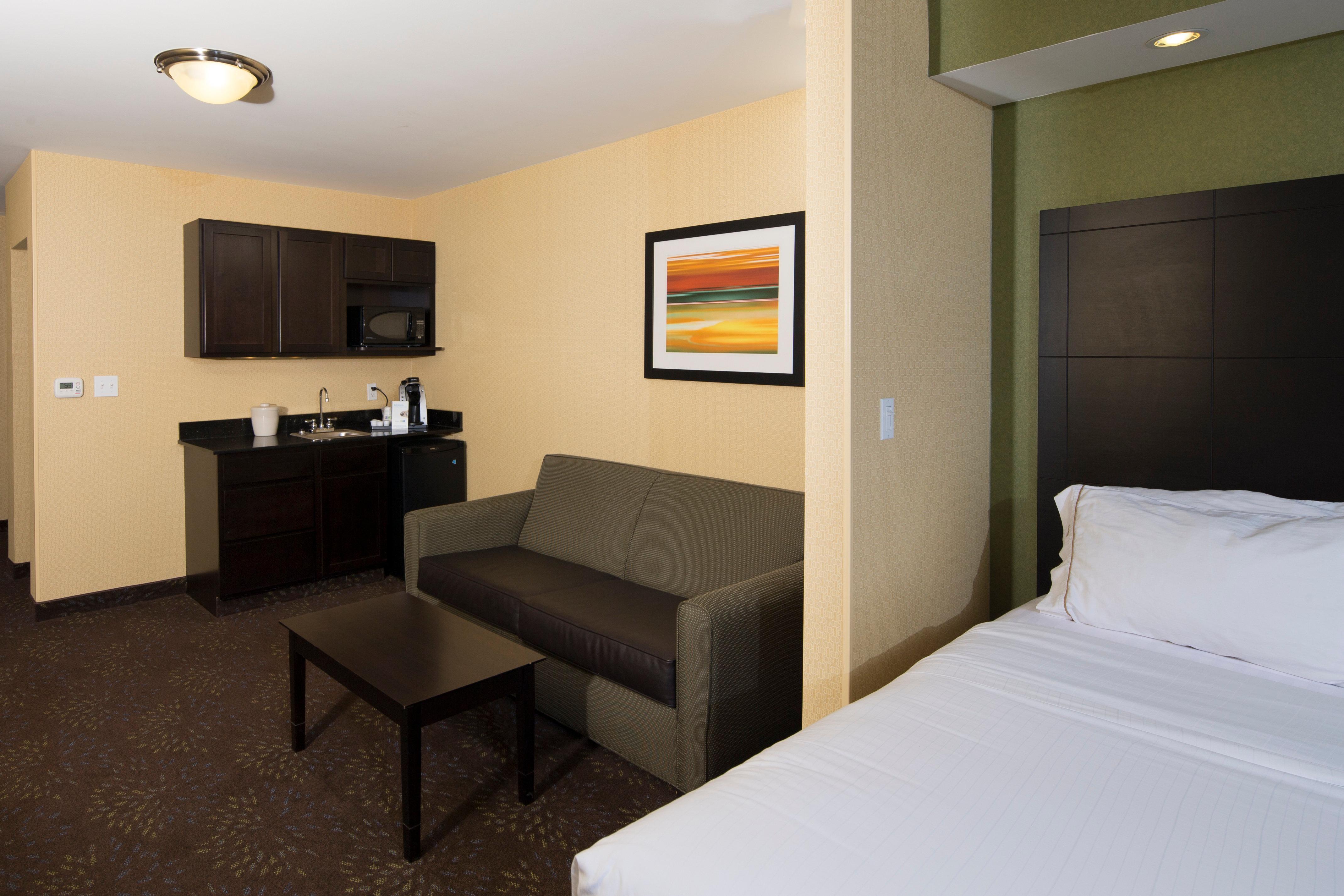 Holiday Inn Express And Suites Detroit North-Troy By Ihg Bagian luar foto